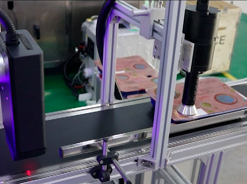 利用等離子表面處理技術顯著提升PET薄膜印刷適性