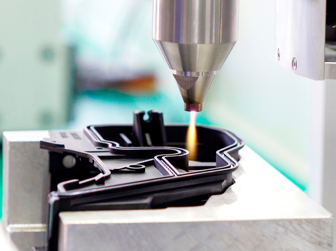 等離子表面處理技術(shù)提升汽車大燈粘接前的工藝效果